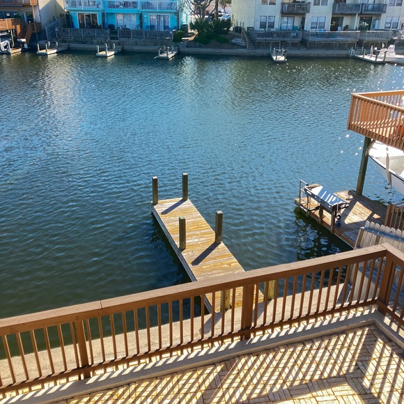 Iβm leaving the island .. Wahh π° But β¦. - Picture 3 of 6